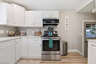 2625 Belleflower Dr, Alliance, OH 44601 - Photo 7