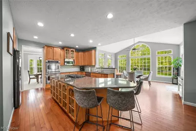 9337 Adam Run, Twinsburg, OH 44087 - Photo 17