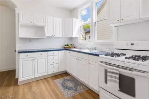 558 Nash St, Akron, OH 44306 - Photo 3