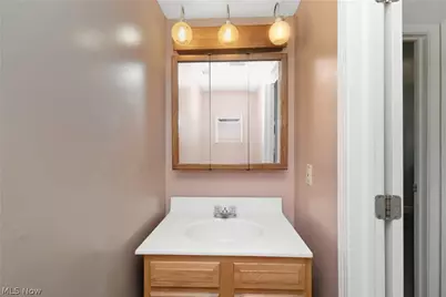 1183 Eastland Avenue, Akron, OH 44305 - Photo 9