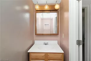 1183 Eastland Ave, Akron, OH 44305 - Photo 9