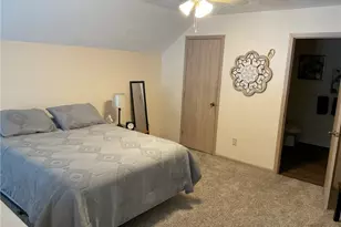 8050 Harbor Creek Dr, Mentor on the Lake, OH 44060 - Photo 13