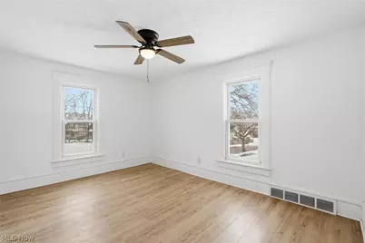 480 Bell Street, Akron, OH 44307 - Photo 21