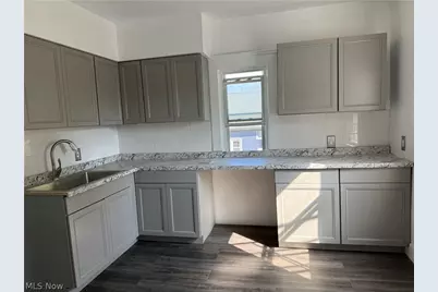 14210 Kingsford Avenue, Loveland, OH 44128 - Photo 3