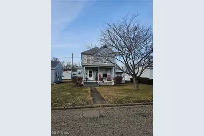 653 E McConnel Avenue, McConnelsville, OH 43756 - Photo 1