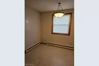 525 S Marion Avenue, Louisville, OH 44641 - Photo 5