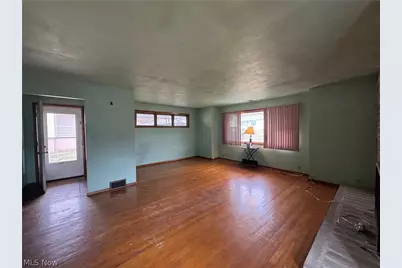 55400 Wabash Street, Bridgeport, OH 43912 - Photo 3