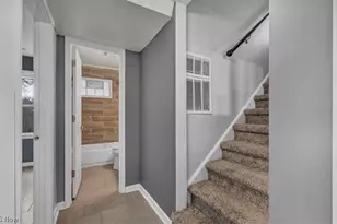 13514 Bennington Ave, Loveland, OH 44135 - Photo 9