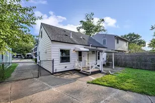 13514 Bennington Ave, Loveland, OH 44135 - Photo 3