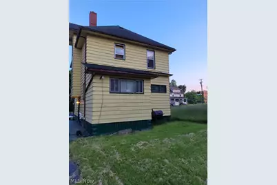 52 E Earle Avenue, Youngstown, OH 44507 - Photo 3