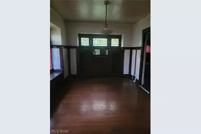 52 E Earle Avenue, Youngstown, OH 44507 - Photo 9