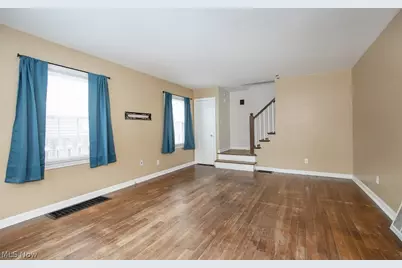 1595 Redwood Avenue, Akron, OH 44301 - Photo 5