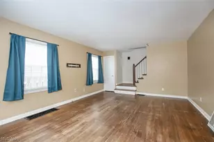 1595 Redwood Ave, Akron, OH 44301 - Photo 5