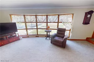 239 Dunbar Rd, Tallmadge, OH 44278 - Photo 5