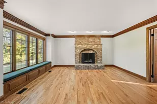 2097 Albertson Pkwy, Cuyahoga Falls, OH 44223 - Photo 13