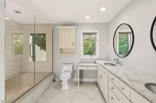 2097 Albertson Pkwy, Cuyahoga Falls, OH 44223 - Photo 43