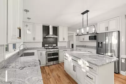 2097 Albertson Parkway, Cuyahoga Falls, OH 44223 - Photo 27