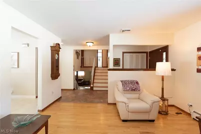 9735 Deerfield Place, Kirtland, OH 44094 - Photo 5