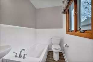 347 Dorwil Dr, Akron, OH 44319 - Photo 23