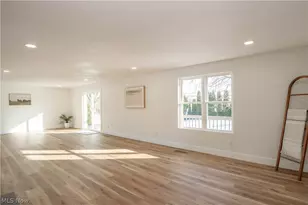 590 Eleanora Dr, Cuyahoga Falls, OH 44223 - Photo 9