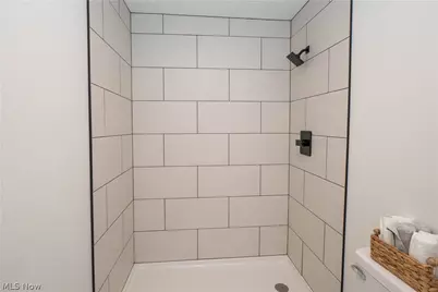 590 Eleanora Drive, Cuyahoga Falls, OH 44223 - Photo 17