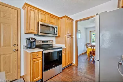 13152 Kaufman Avenue NW, Hartville, OH 44632 - Photo 11