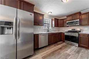 8708 Wakefield Run, North Ridgeville, OH 44039 - Photo 17