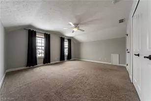 8708 Wakefield Run, North Ridgeville, OH 44039 - Photo 31