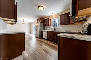 8708 Wakefield Run, North Ridgeville, OH 44039 - Photo 19