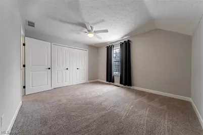 8708 Wakefield Run, North Ridgeville, OH 44039 - Photo 25