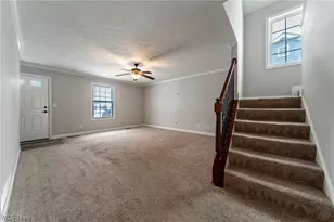 8708 Wakefield Run, North Ridgeville, OH 44039 - Photo 7
