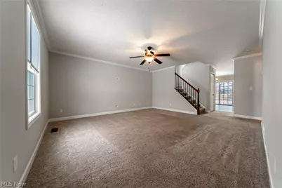 8708 Wakefield Run, North Ridgeville, OH 44039 - Photo 9