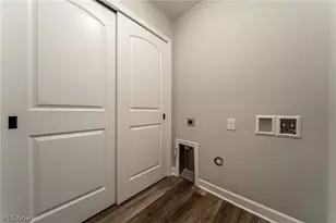 8708 Wakefield Run, North Ridgeville, OH 44039 - Photo 35