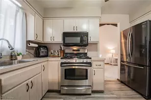 1205 Tulip Ct, Brunswick, OH 44212 - Photo 9