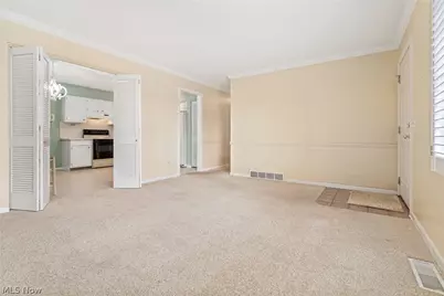 271 Manor Avenue NW, Canton, OH 44708 - Photo 5