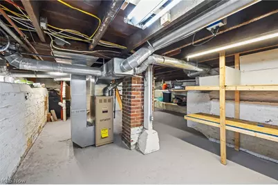 242 E Walnut Street, Wadsworth, OH 44281 - Photo 23