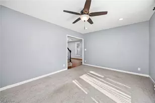 242 E Walnut St, Wadsworth, OH 44281 - Photo 13