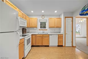 315 W Glen, Elyria, OH 44035 - Photo 5