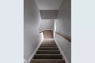 19450 McCracken Road, Maple Heights, OH 44137 - Photo 17