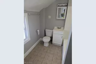 19450 McCracken Road, Maple Heights, OH 44137 - Photo 15