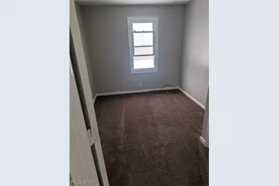 19450 McCracken Road, Maple Heights, OH 44137 - Photo 13