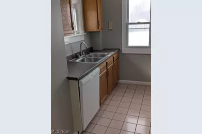 19450 McCracken Road, Maple Heights, OH 44137 - Photo 5