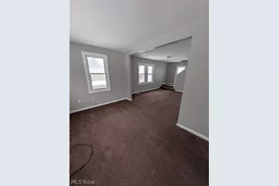 19450 McCracken Road, Maple Heights, OH 44137 - Photo 3