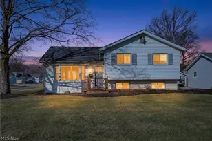 882 Bayridge Blvd, Willowick, OH 44095 - Photo 3