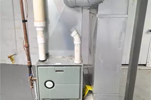 110 Bell Ave, Elyria, OH 44035 - Photo 17