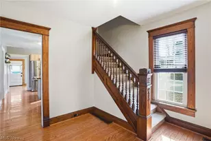 209 Pleasant St, Bellevue, OH 44811 - Photo 9