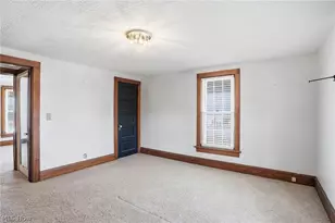 209 Pleasant St, Bellevue, OH 44811 - Photo 33