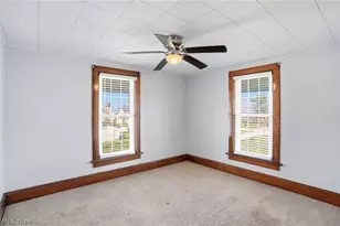 209 Pleasant St, Bellevue, OH 44811 - Photo 37