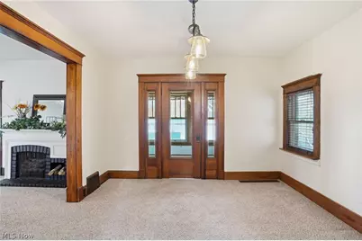 209 Pleasant Street, Bellevue, OH 44811 - Photo 13