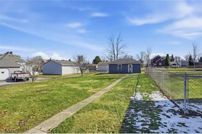 209 Pleasant Street, Bellevue, OH 44811 - Photo 45